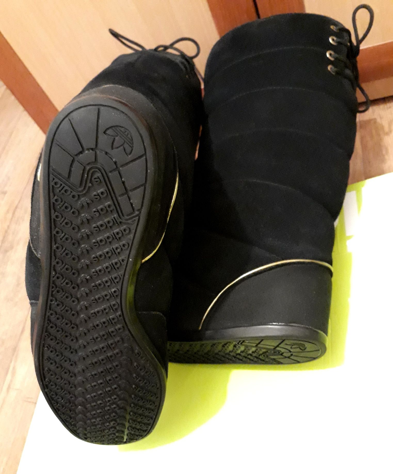 Замшевые сапоги/ угги/ дутики adidas 23.5 см