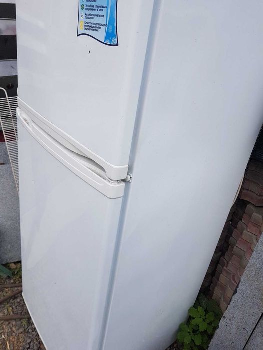 холодильник днепр  однокамерний полу-робочий