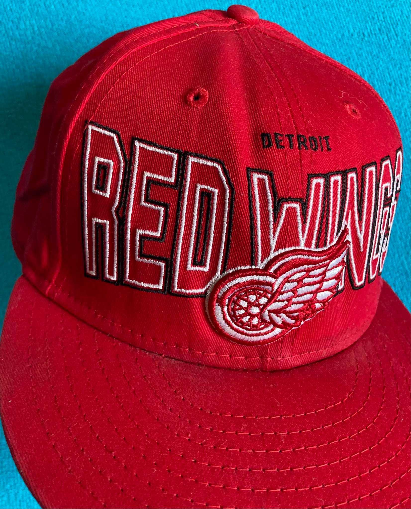 Czapka z daszkiem Detroit Red Wings roz. S-M