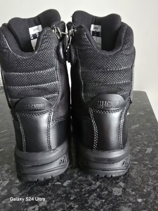 Bota táctica Magnum