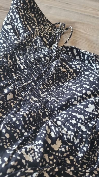 Sukienka wiązana odcinana pod biustem luźna zwiewna lekka