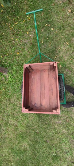 Wózek ogrodowy transportowy