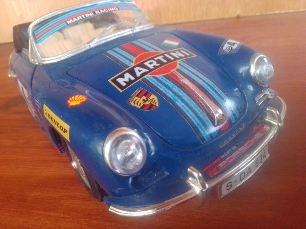 Miniatura Porshe 1/18