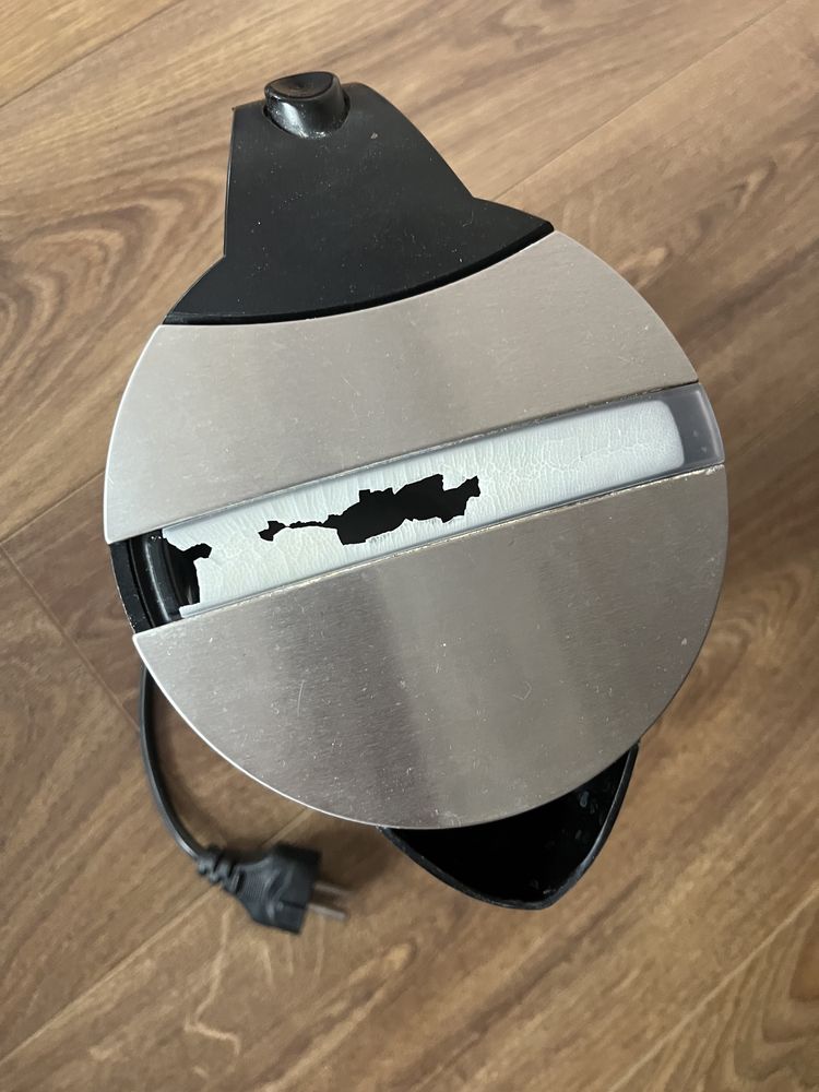 Uzywany sprawny czajnik elektryczny Philips HD4670