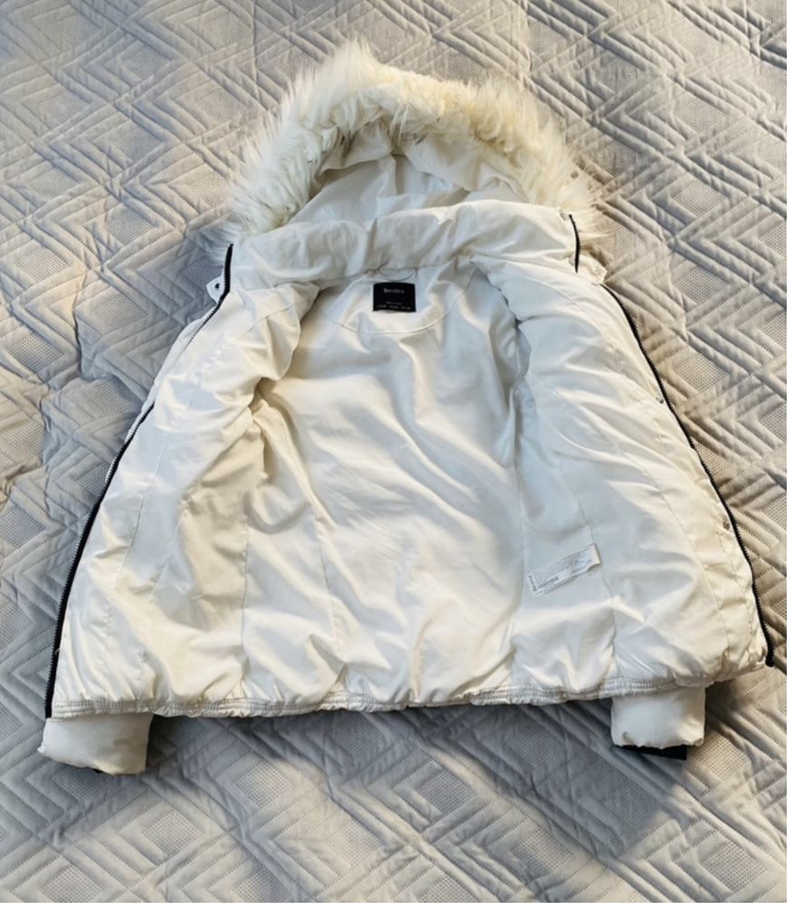 Bershka - pikowana kurtka zimowa z kapturem