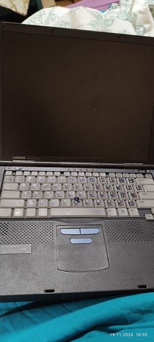 Продам ноутбук Compaq armada700