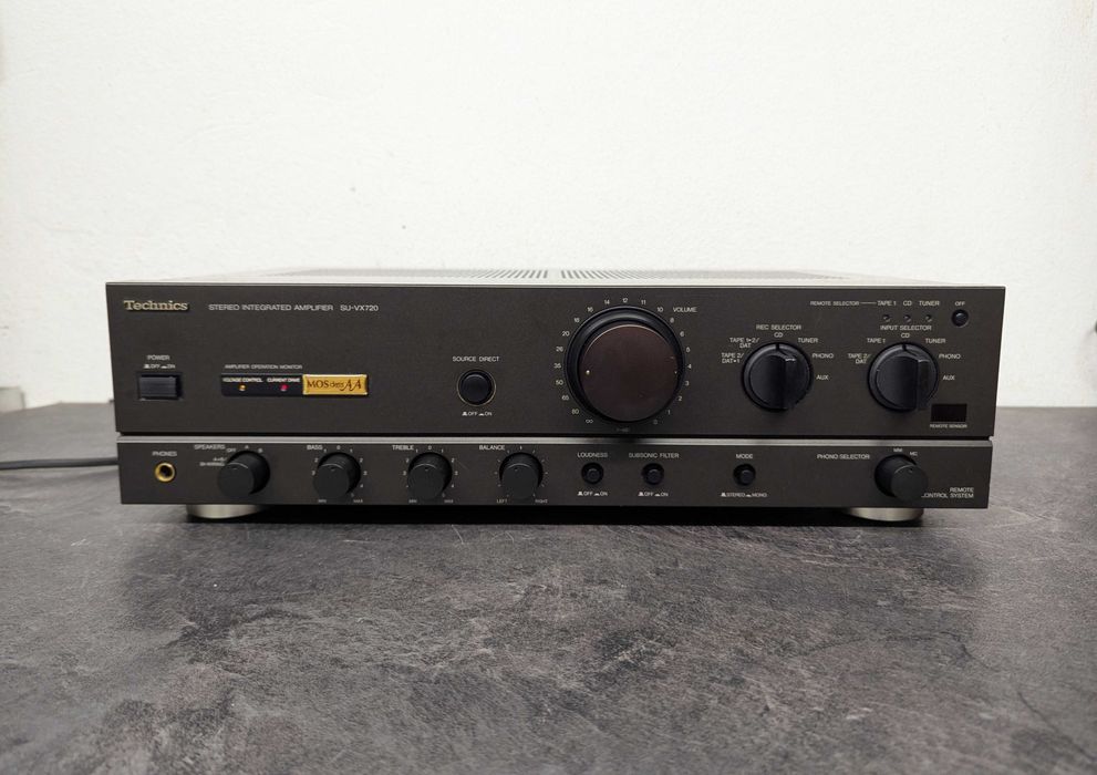 Стерео підсилювач Technics SU VX720. 2x 70 Watt.