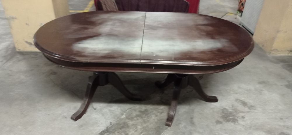 Mesa de sala ou cozinha