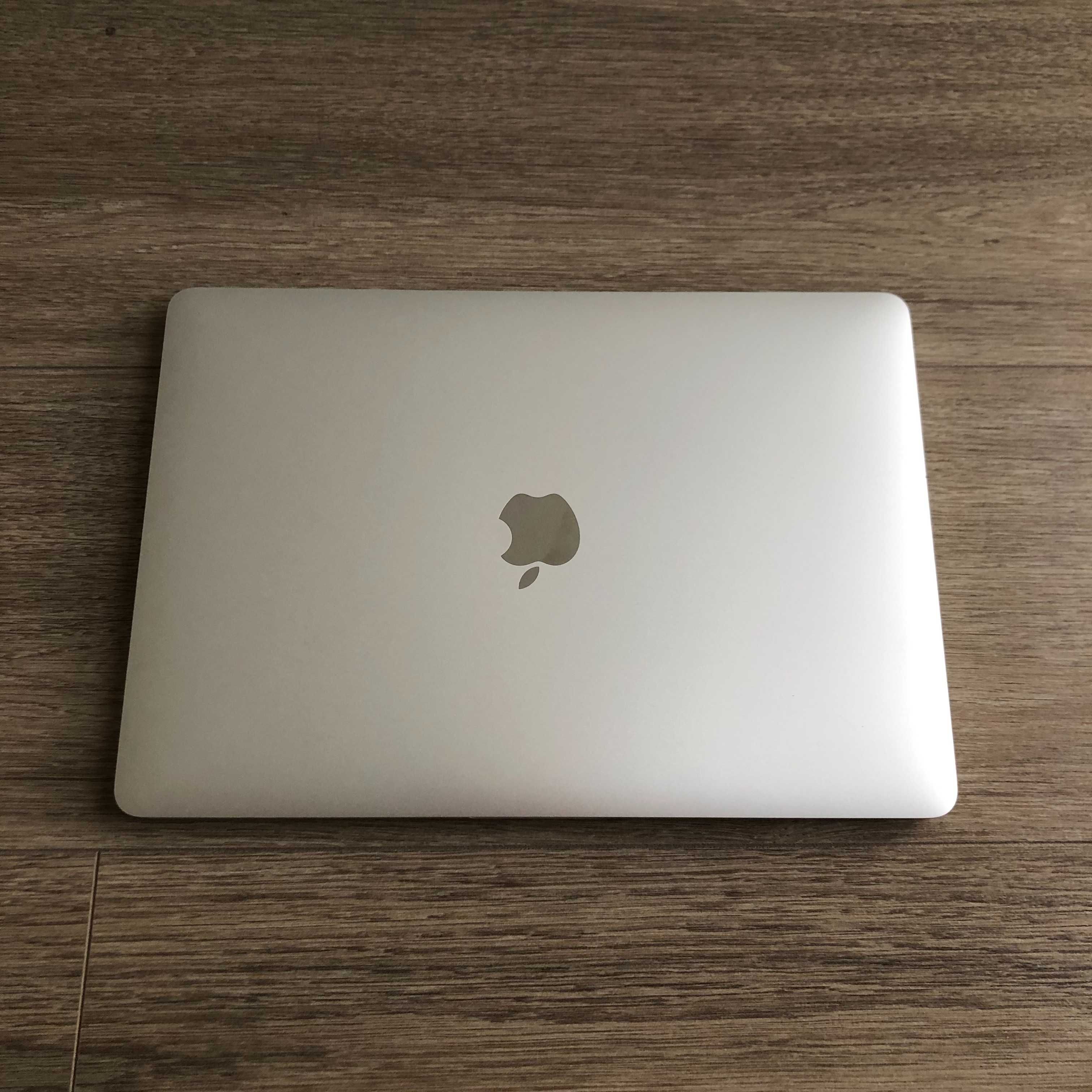 MacBook Pro 13 2017 16/512gb Silver (1637)