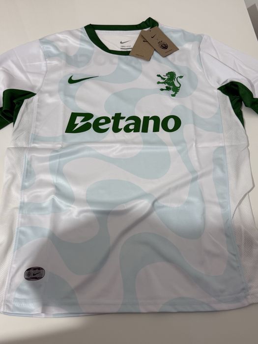 Camisola secundária Sporting 25/26 NOVA
