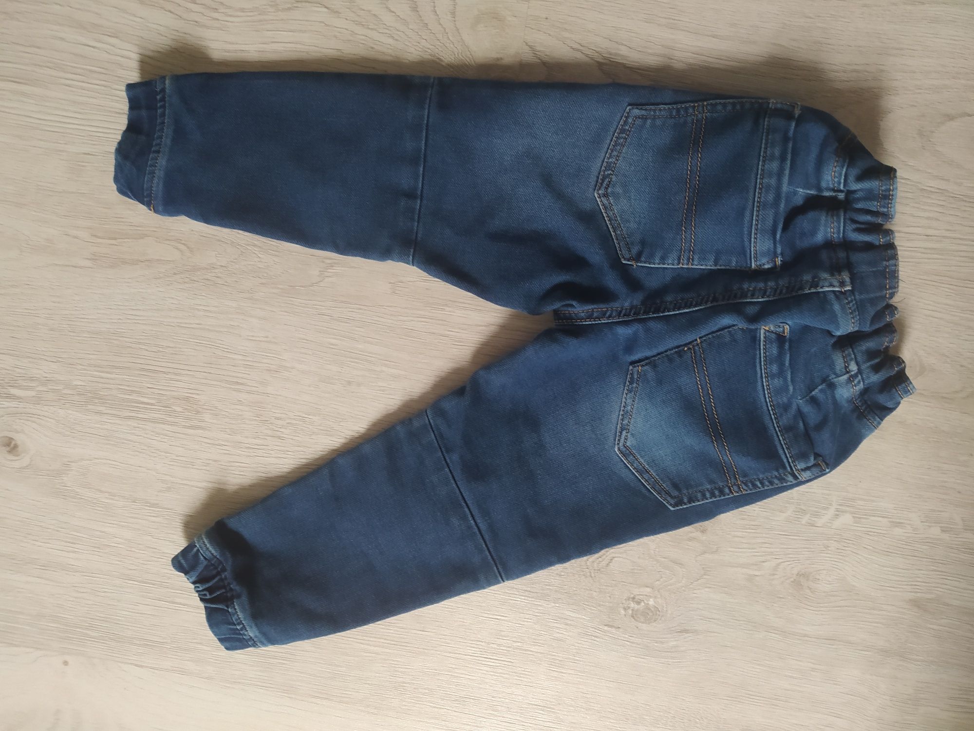 Spodnie jeansowe chłopięce r. 98 /104