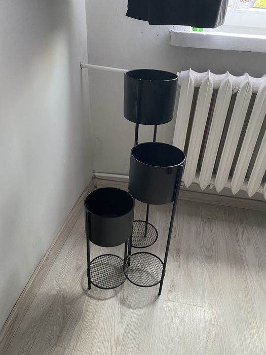 Stojak kwietnik na kwiaty czarny 3miejsca