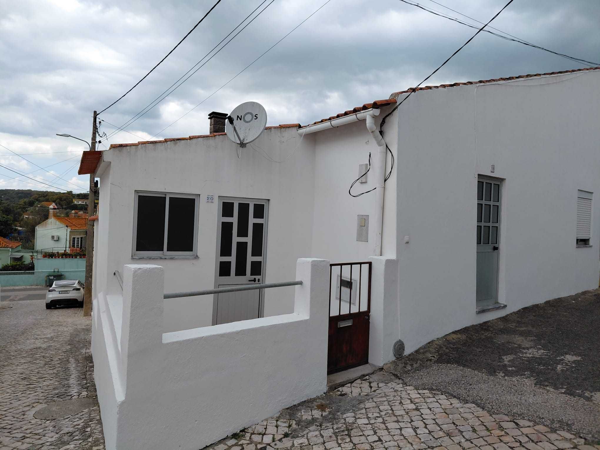 Moradia remodelada em Vila Nova da Rainha