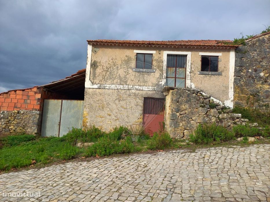 Moradia T2 para venda