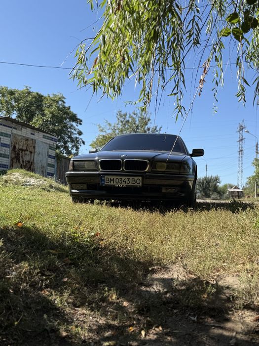 Продам BMW E38 1996 года