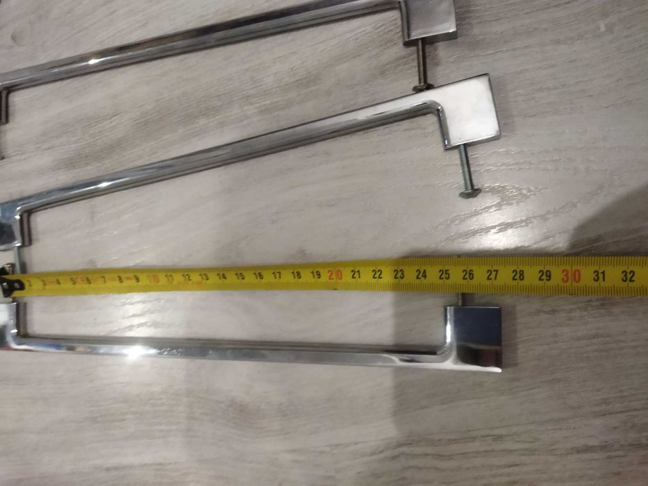 Uchwyty do  szafy chrom 25,5 cm 4 szt