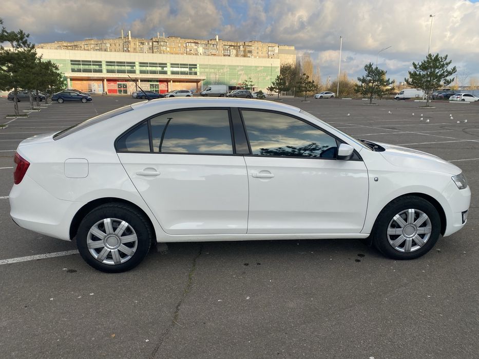 Продам Шкоду Рапид