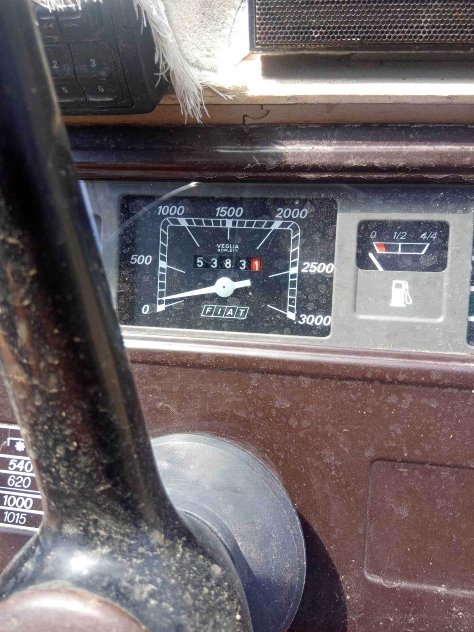 Fiat 780 DT z turem Trima