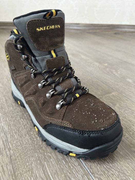 Зимові чоботи Skechers Gore-tex