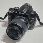 Nikon D5000 + Nikon 18-55mm GII