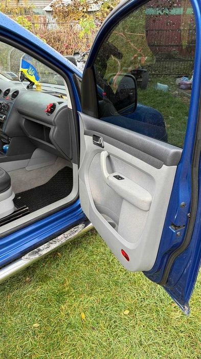 Volkswagen Caddy 2005
III покоління  •  1.4 MT (75 к.с.)  •  Life