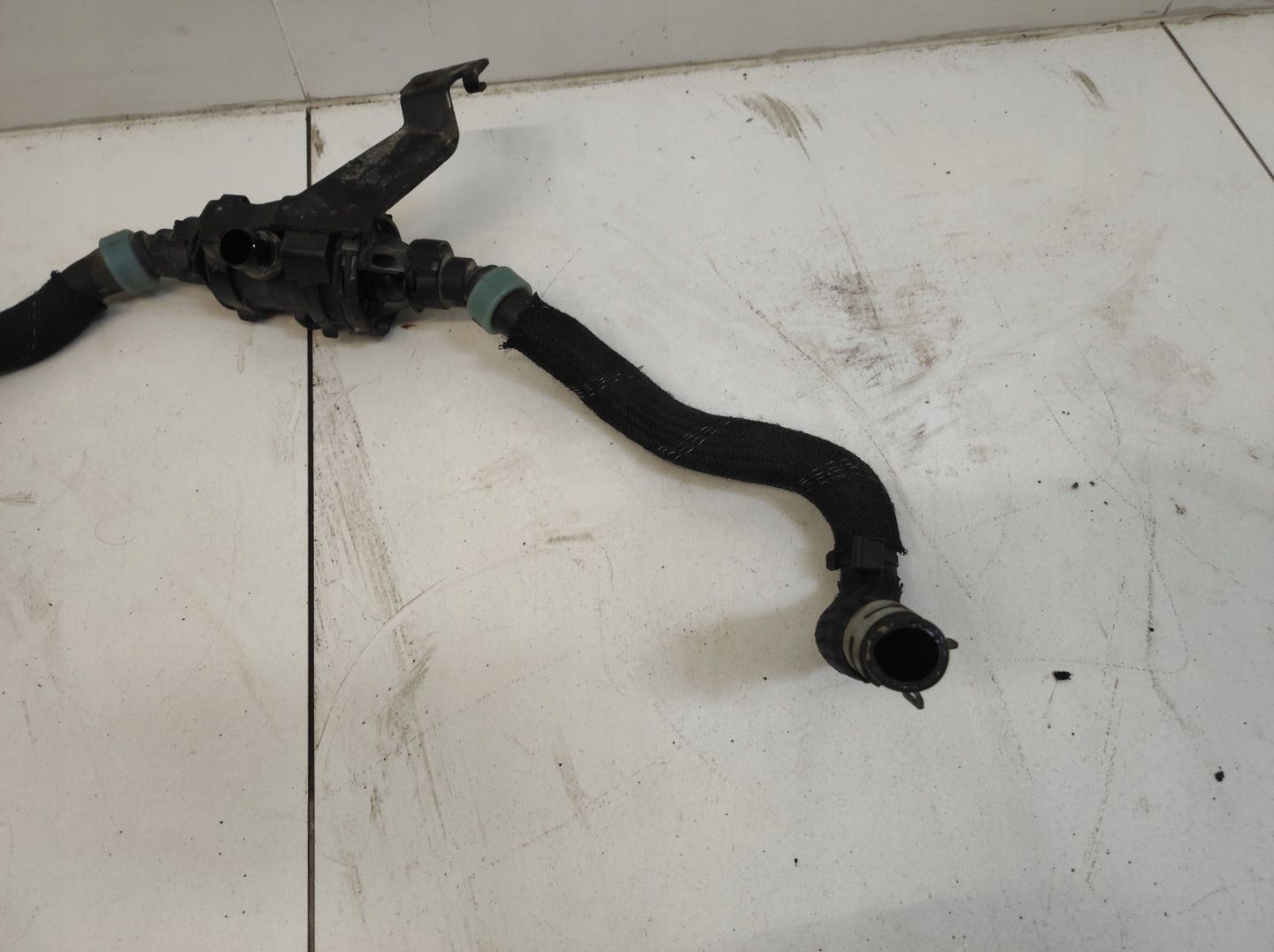 TERMOSTAT WĄŻ RURA PRZEWÓD WODY RENAULT EXPRESS 1.5 DCI