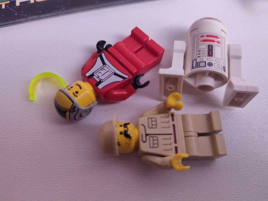 LEGO Star Wars 7180 - B-wing at Rebel Control Center - Komplet 100%