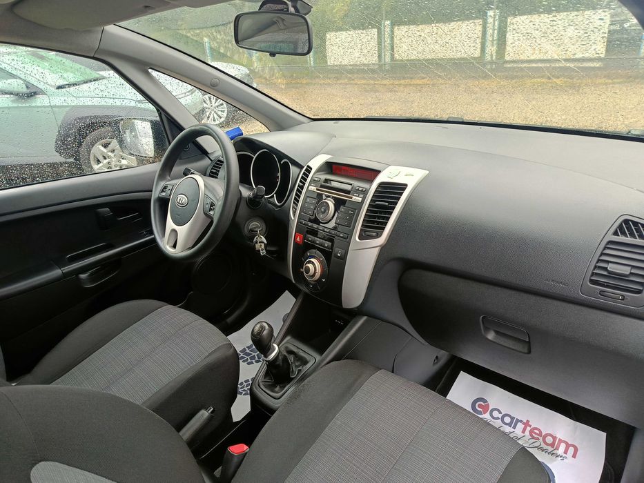 KIA VENGA 1.4 90 KM, Klimatyzacja, Czujniki Parkowania, Bardzo ładna