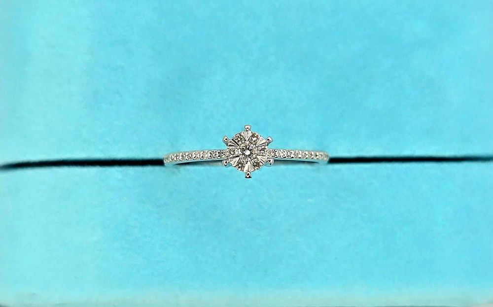 Кольцо с бриллиантами 0,14 карат