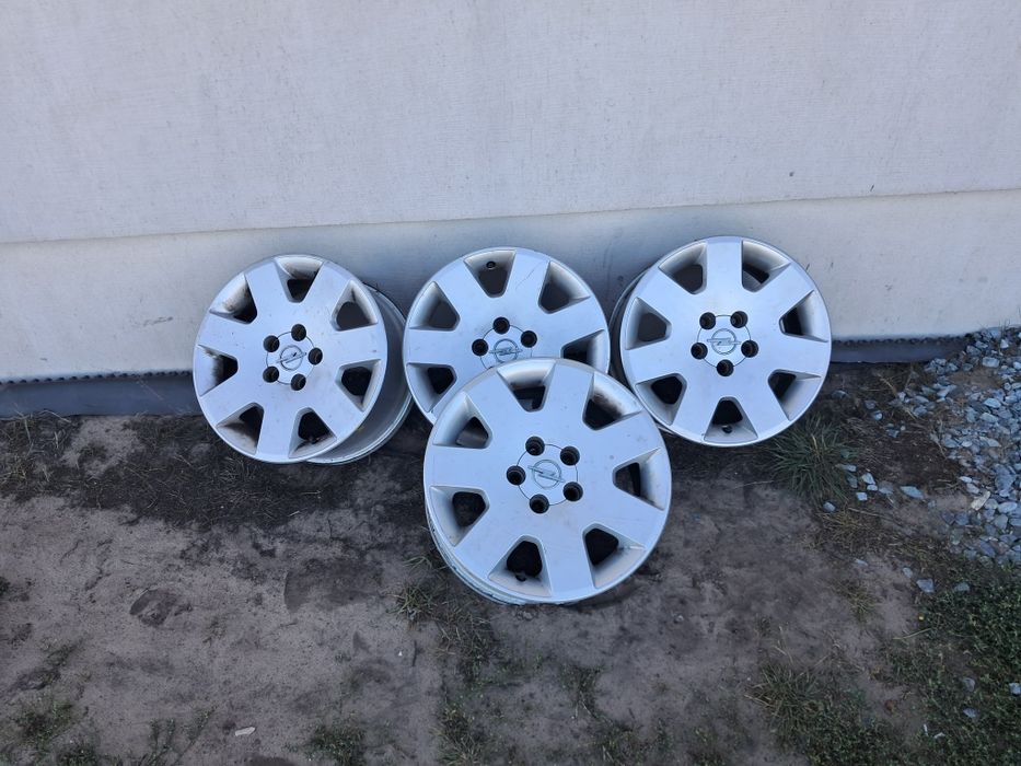 Felgi aluminiowe 16 Opel.