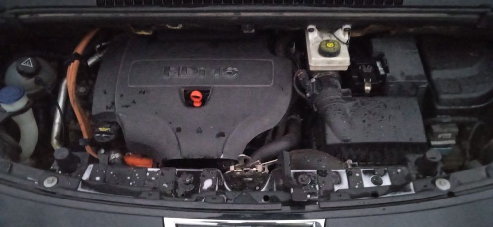 Пежо 3008 2.0 дизель/електро 147kw