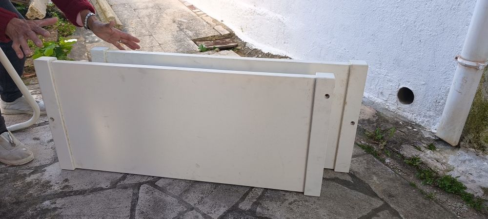 Topo e pés de cama para crianca