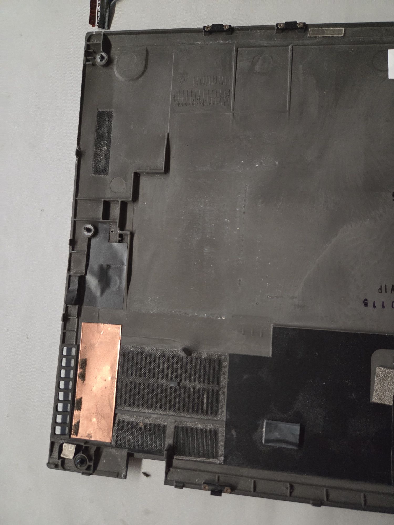Sprzedam dolną klapę do laptopa LENOVO ThinkPad X1 Carbon