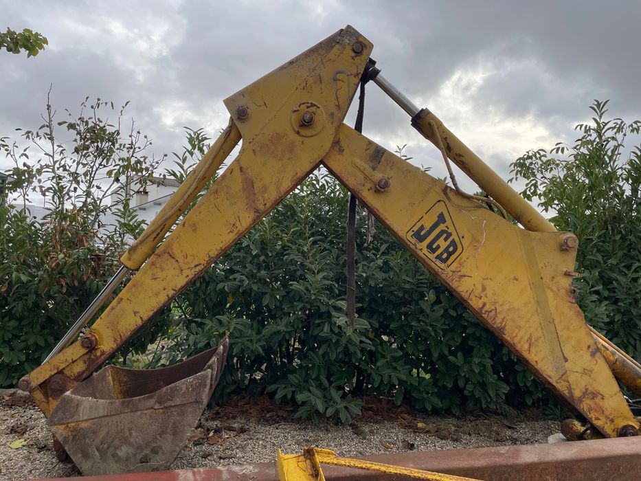 Lança de retro escavadora JCB