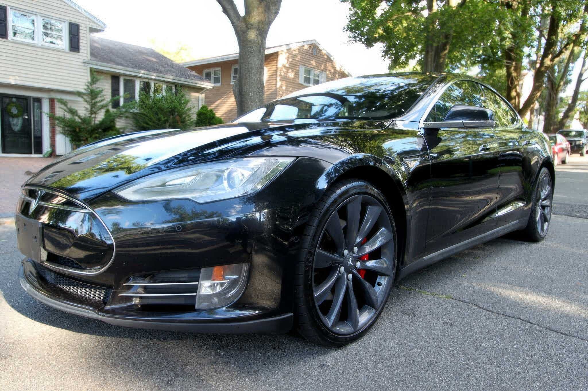 2016 Tesla Model S P90D