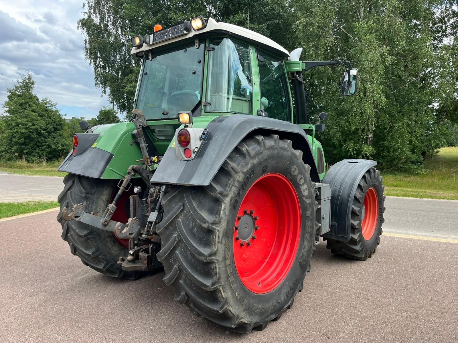 Fendt favorit 818 vario TMS wom pneumatyka