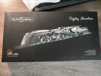 Dazzling Steamliner Train (Time For Machine)