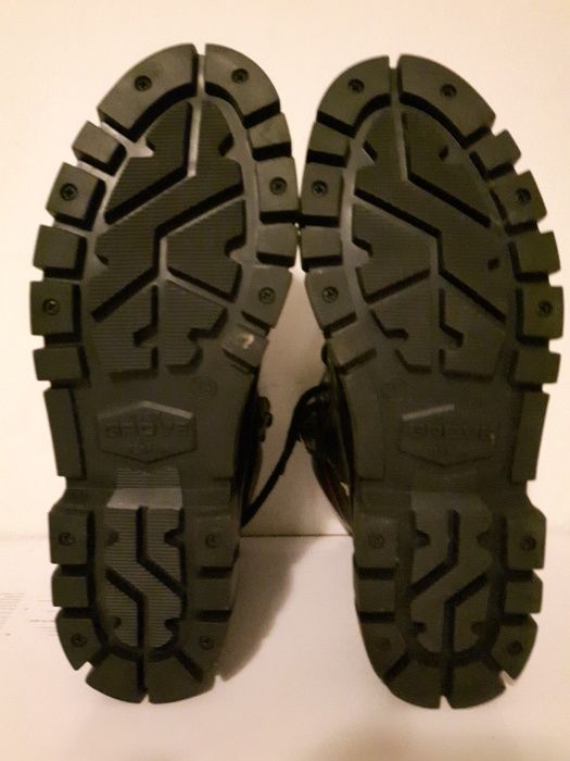 Buty zimowe młodzieżowe rozmiar 37 i 39 skórzane