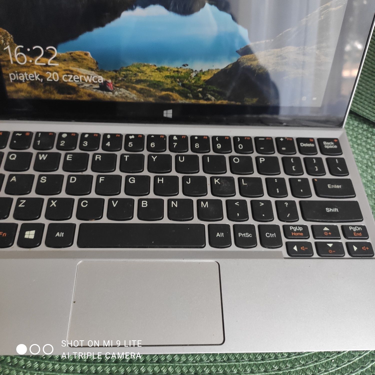 Laptop Lenovo MIX2 10. Sprzedam zamienię