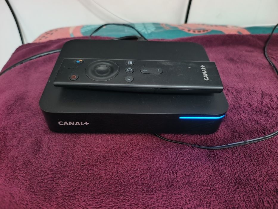 Canal+ Box 4K model HY4001 DVB-T2 H.265HEVC AndroidTV