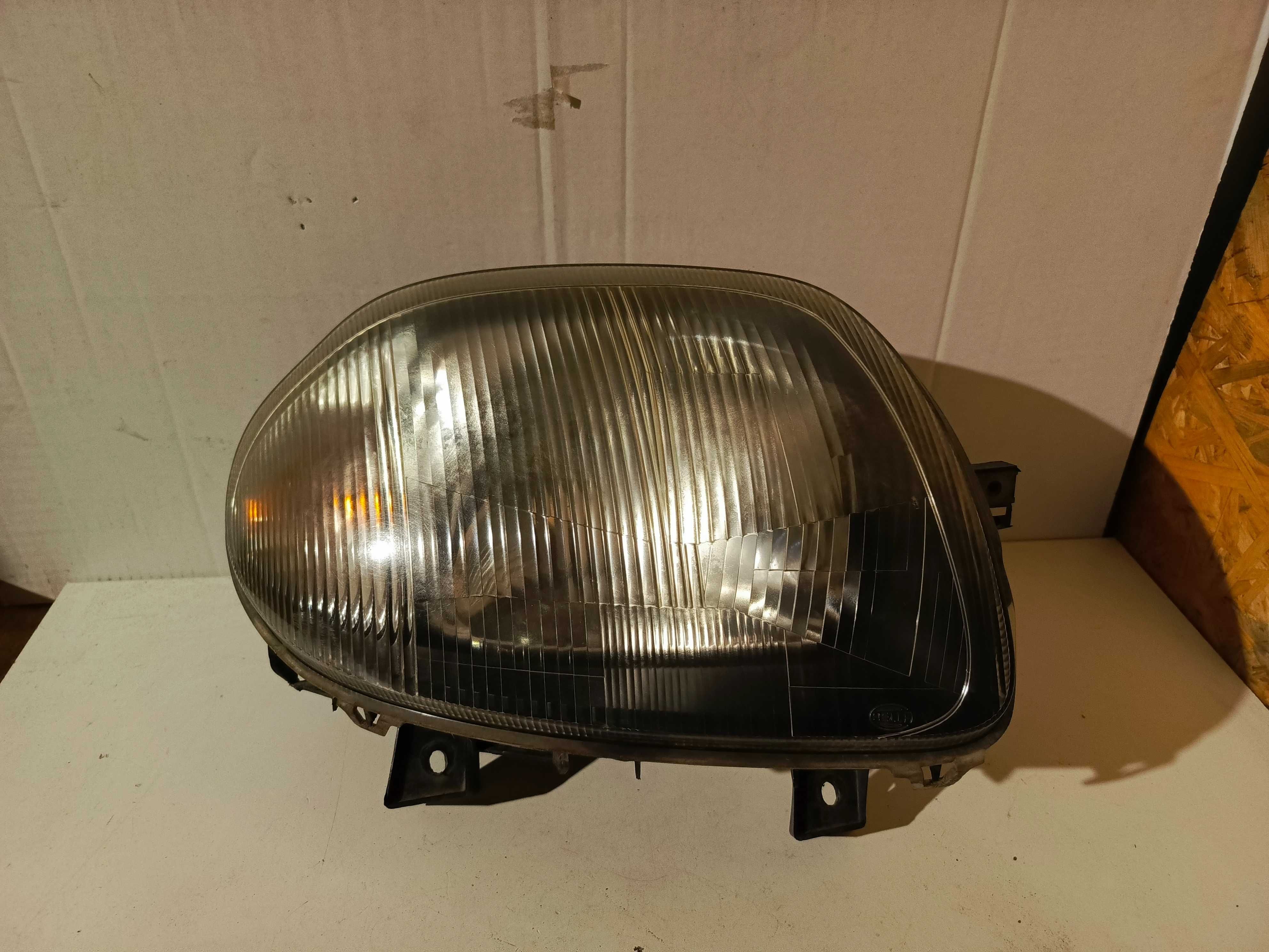 Renault Clio II Lampa Lewa Przód