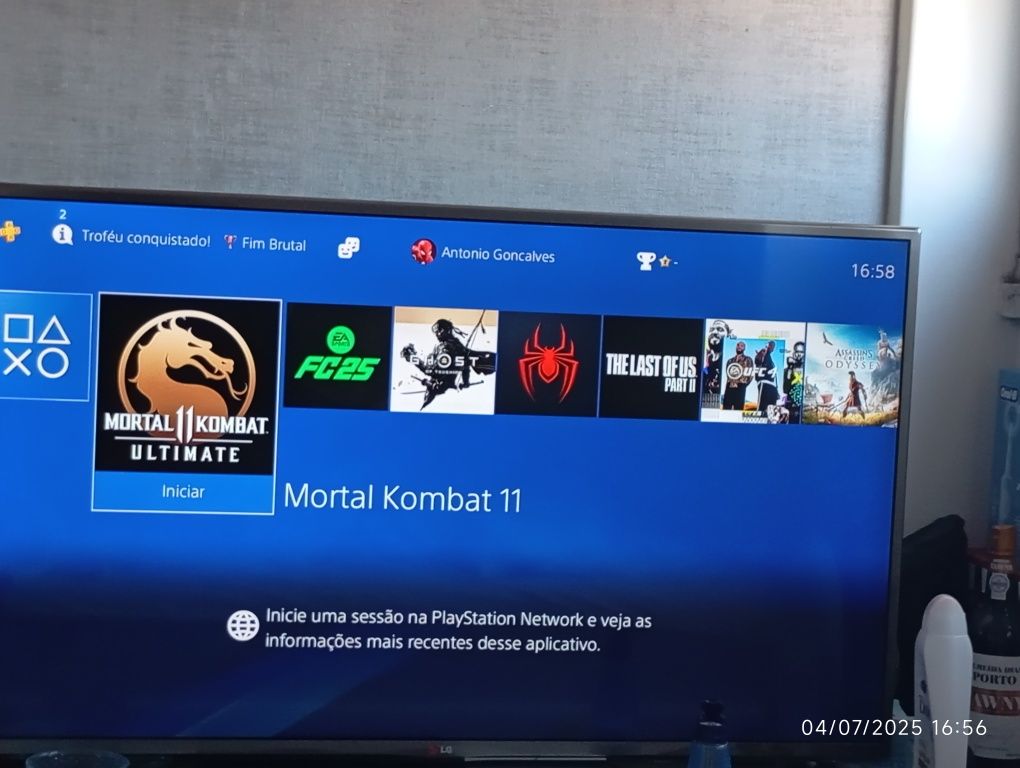 Playstation 4 usado em ótimo estado