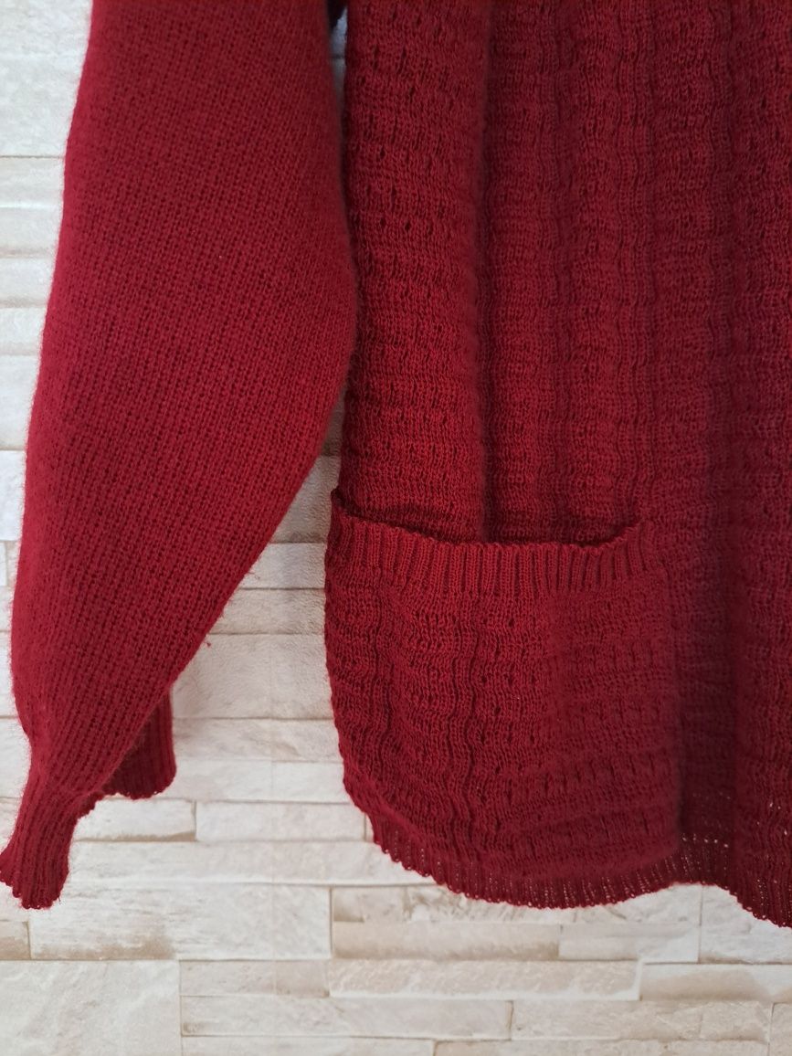 Śliczny bordowy damski rozpinany sweterek