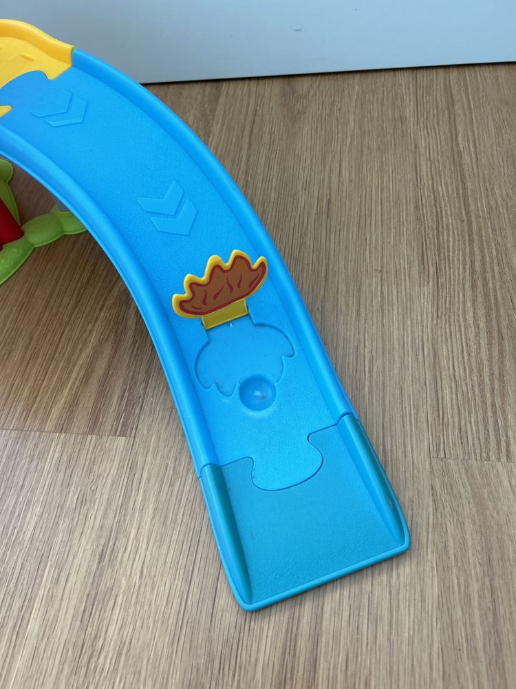 Brinquedo Estacao policia e bombeiros chicco