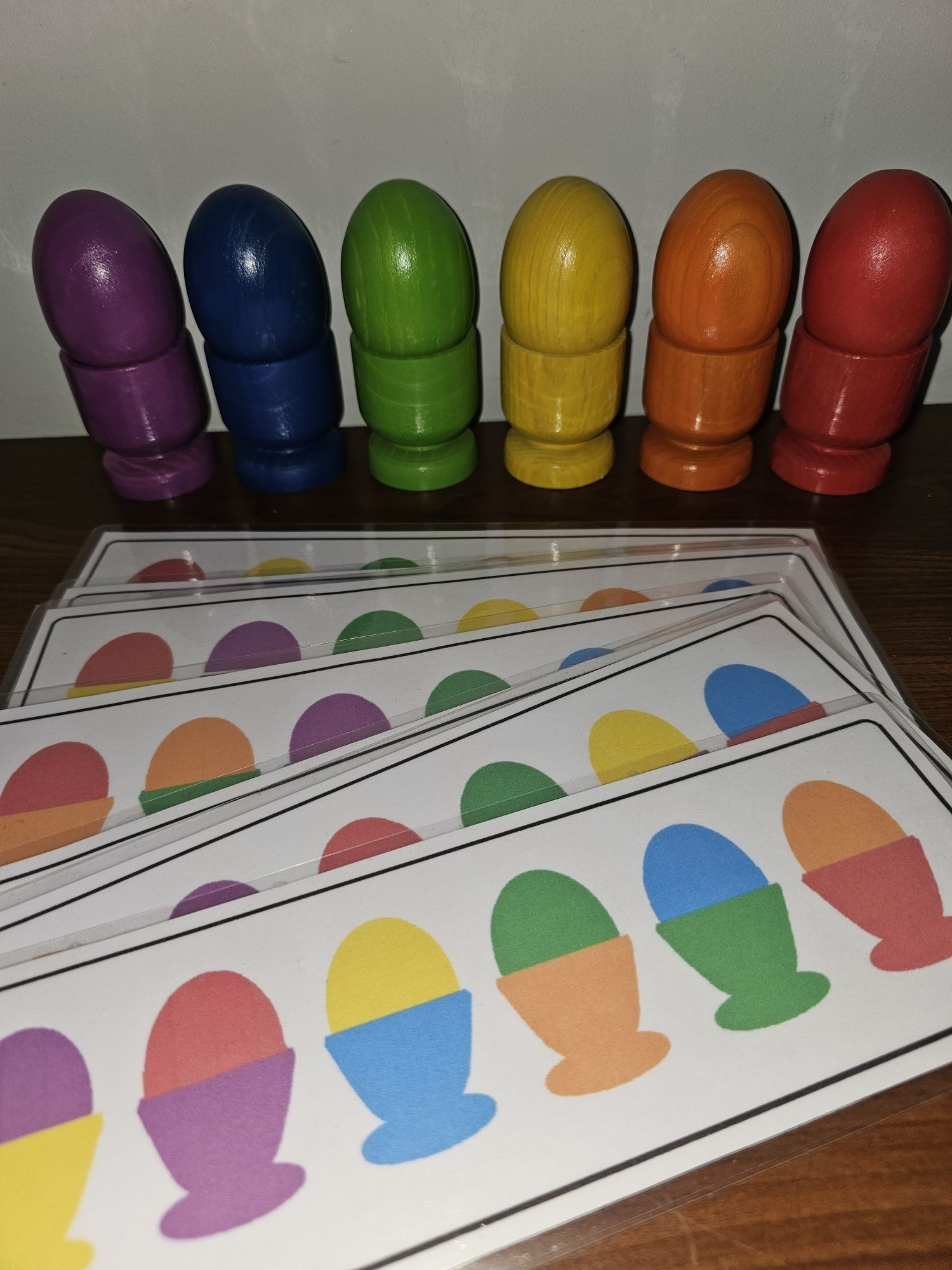 Jajka montessori segregowanie kolorów