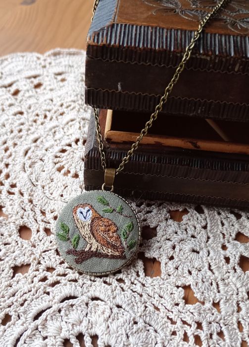 Haftowana biżuteria - naszyjnik handmade