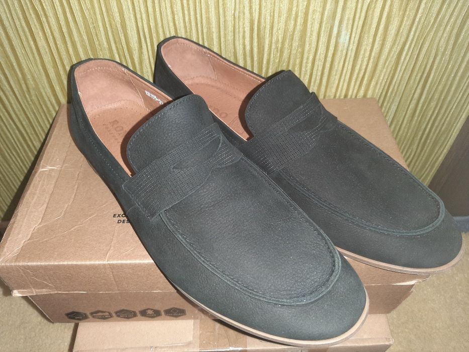 Женские кроссовки baasploa 37