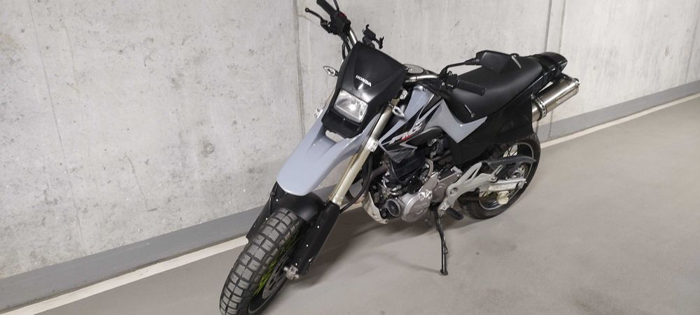 Honda FMX 650 Supermoto
