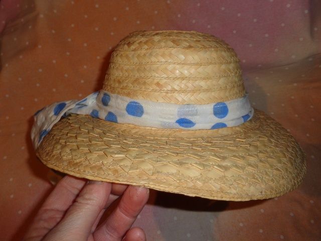 kapelusz słomkowy na lato