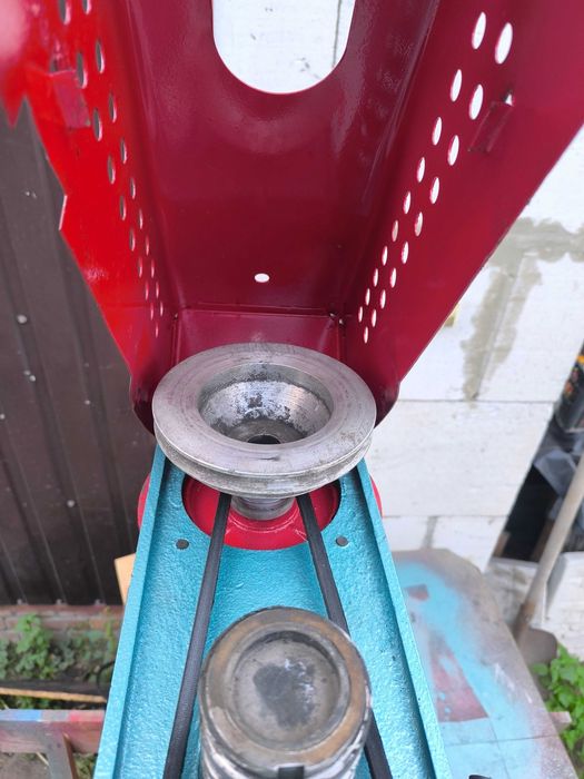 Свердлильний станок 2м112 Komunaras свердлильний верстат